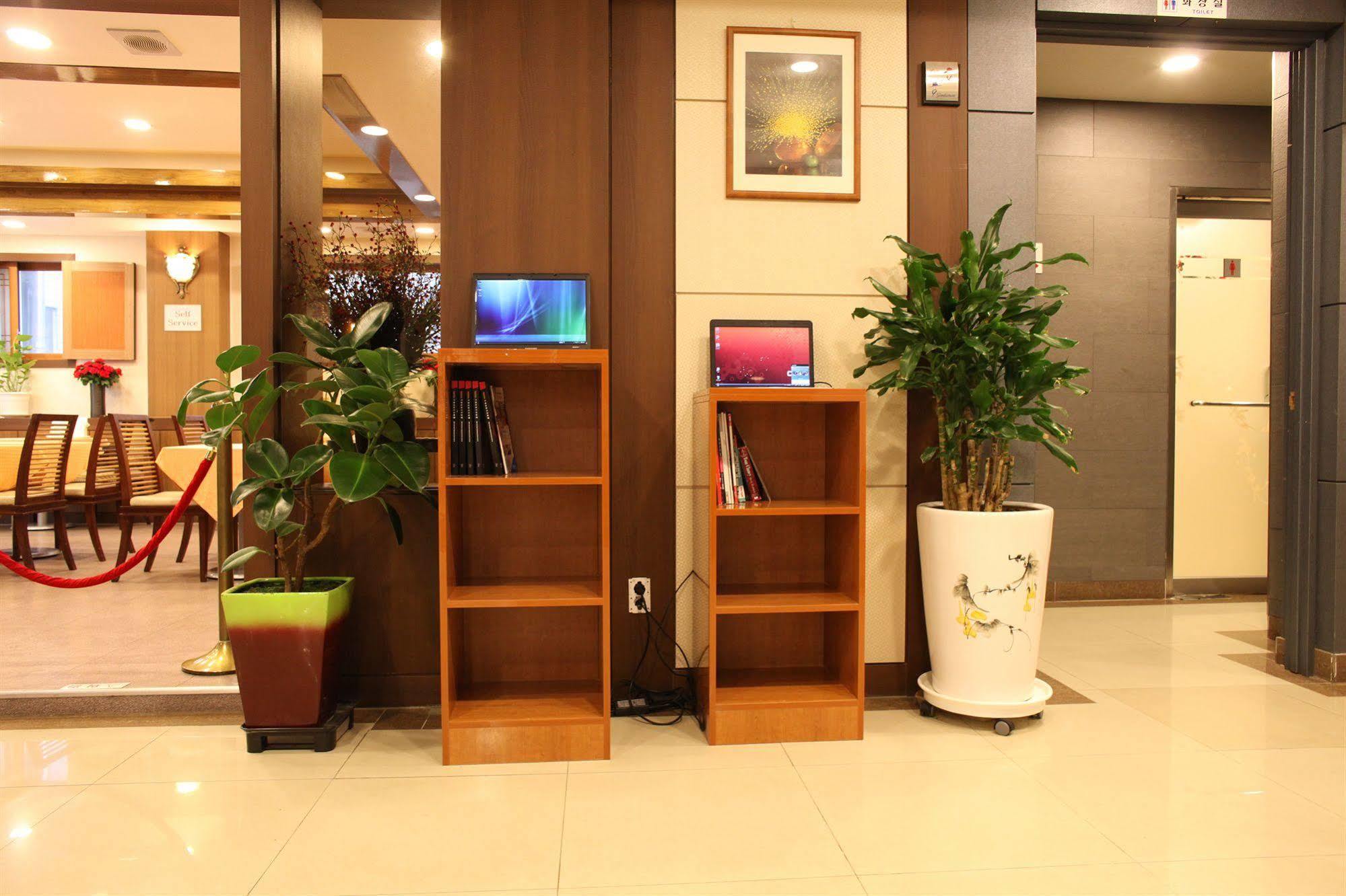 Hill House Seoul Myeongdong Seul Exterior foto